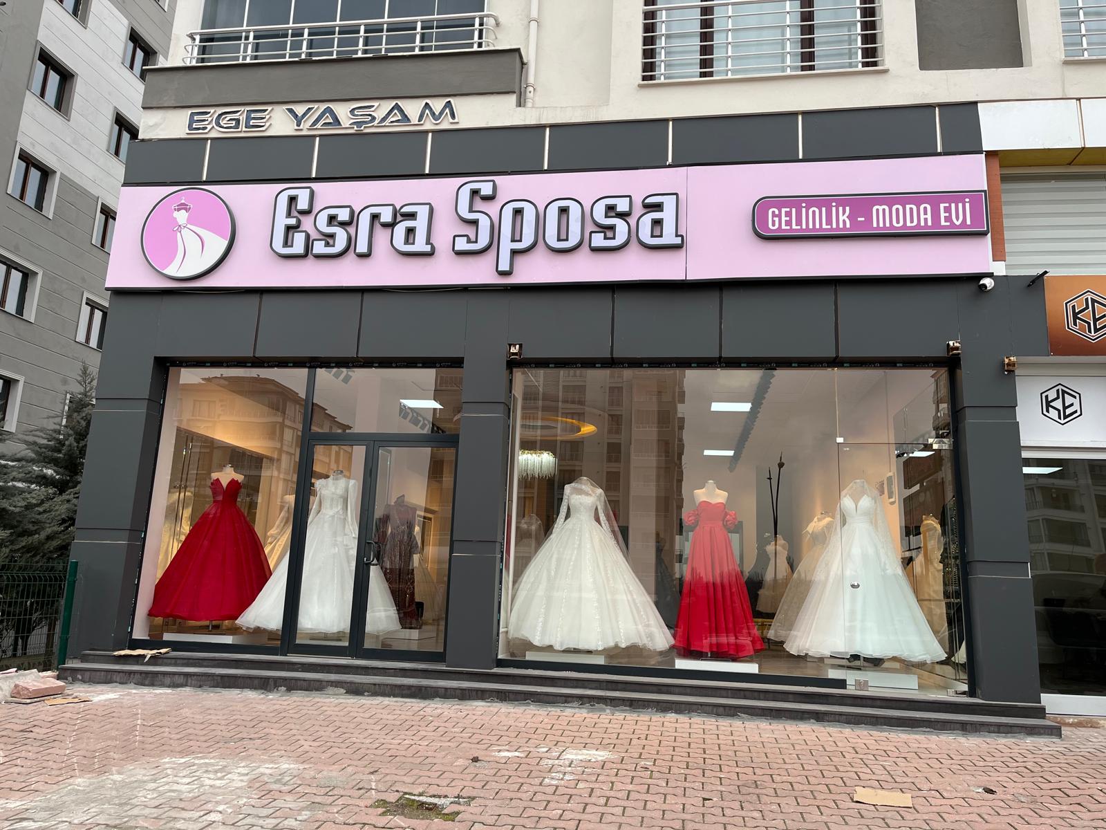 Esra Gelinlik - Moda Evi kır düğünü mekanı — Yeşilyurt