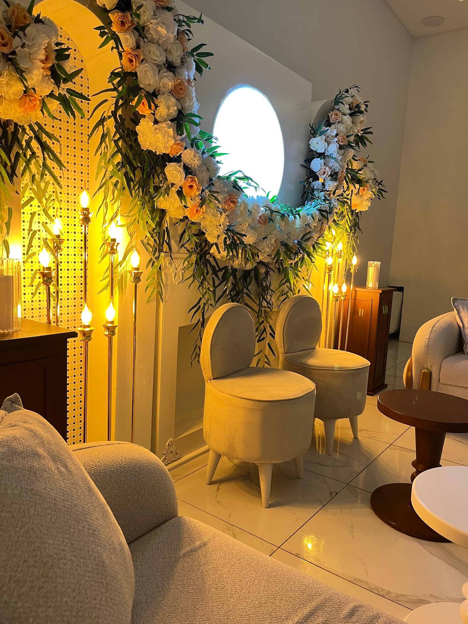 Lavin Davet Evi