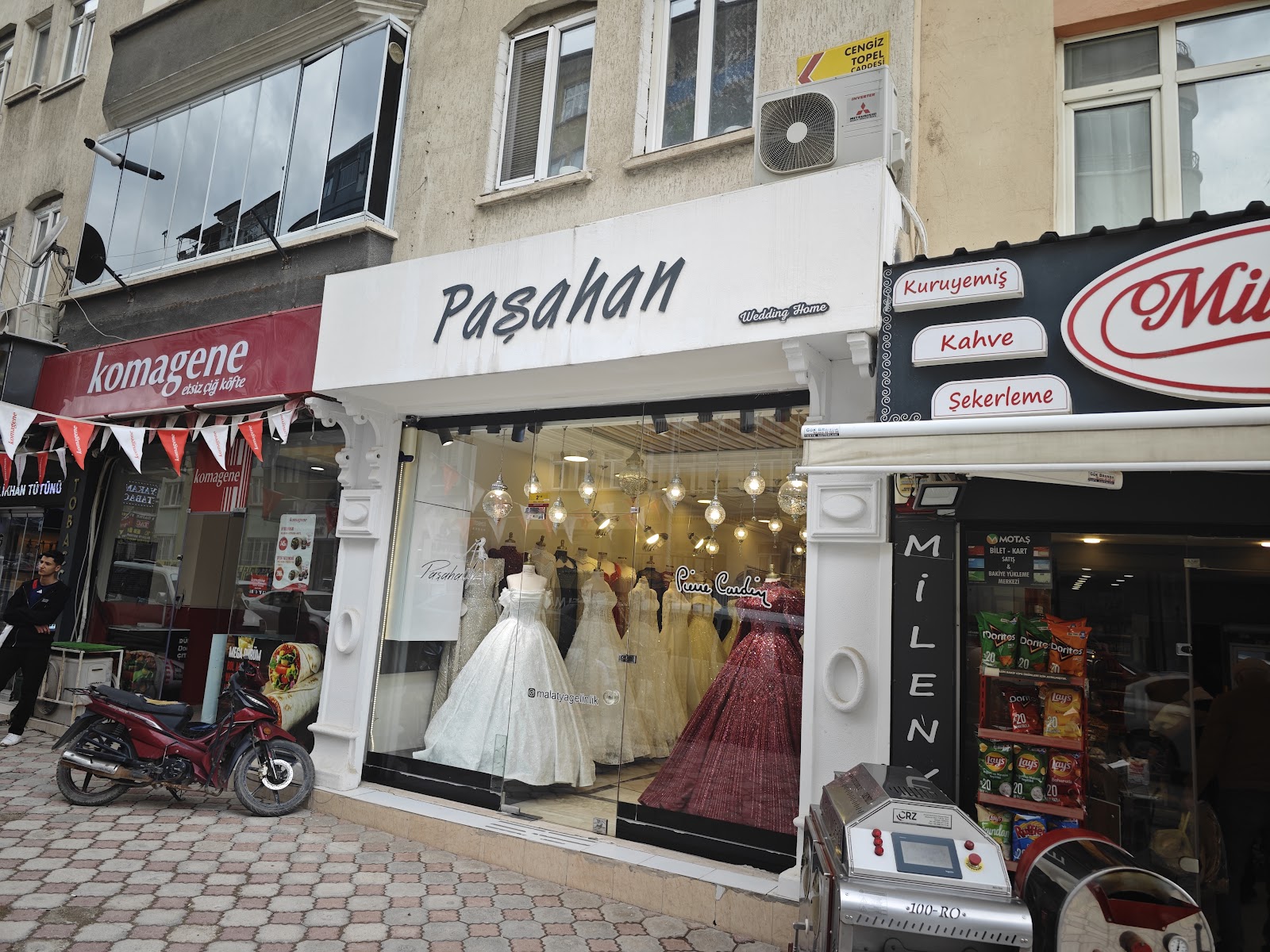 Paşahan Gelinlik